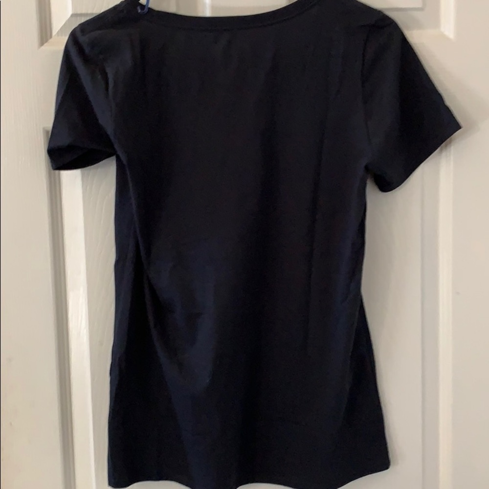 📍Sold📍Authentic Nike tee. - Picture 2 of 2